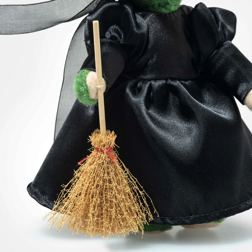 Elphaba - Wicked Witch of the West Teddy Bear - Image 3