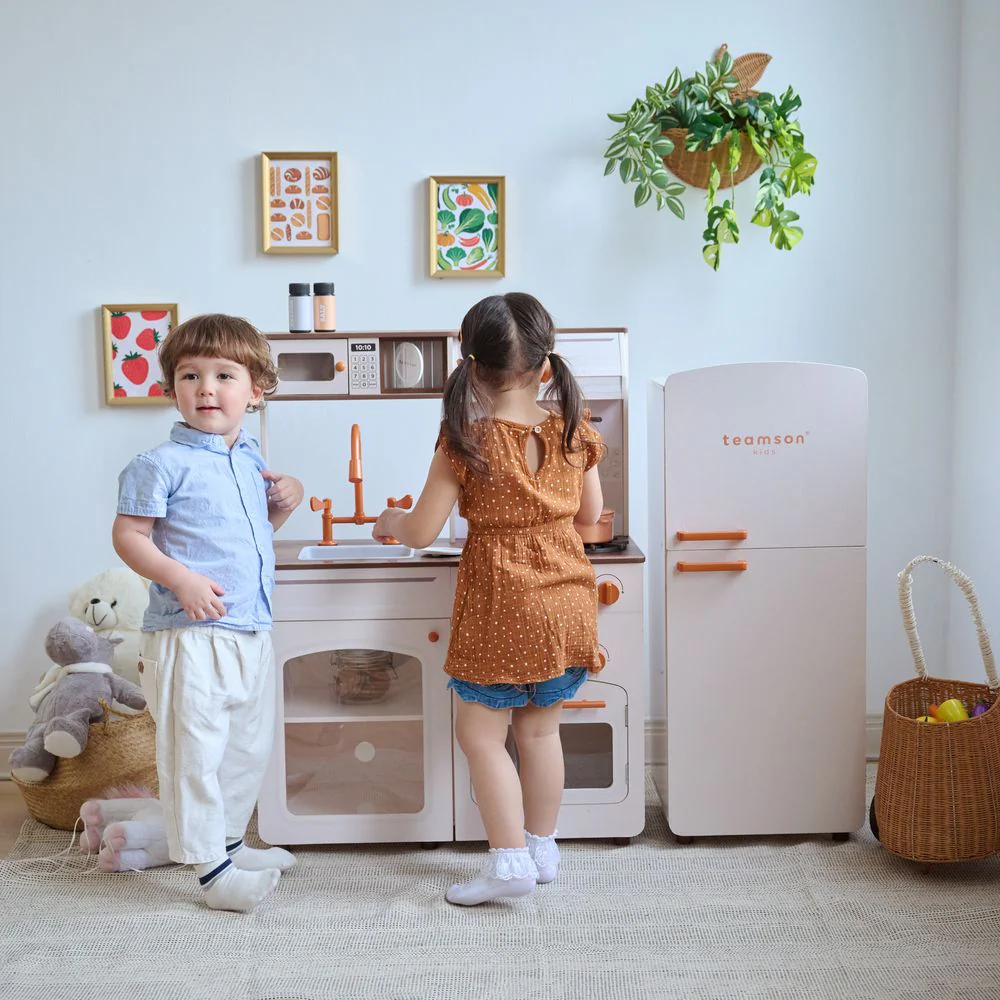 Little Chef Normandy Wooden Play Kitchen with Modular Fridge & Sink - Pink - Image 2