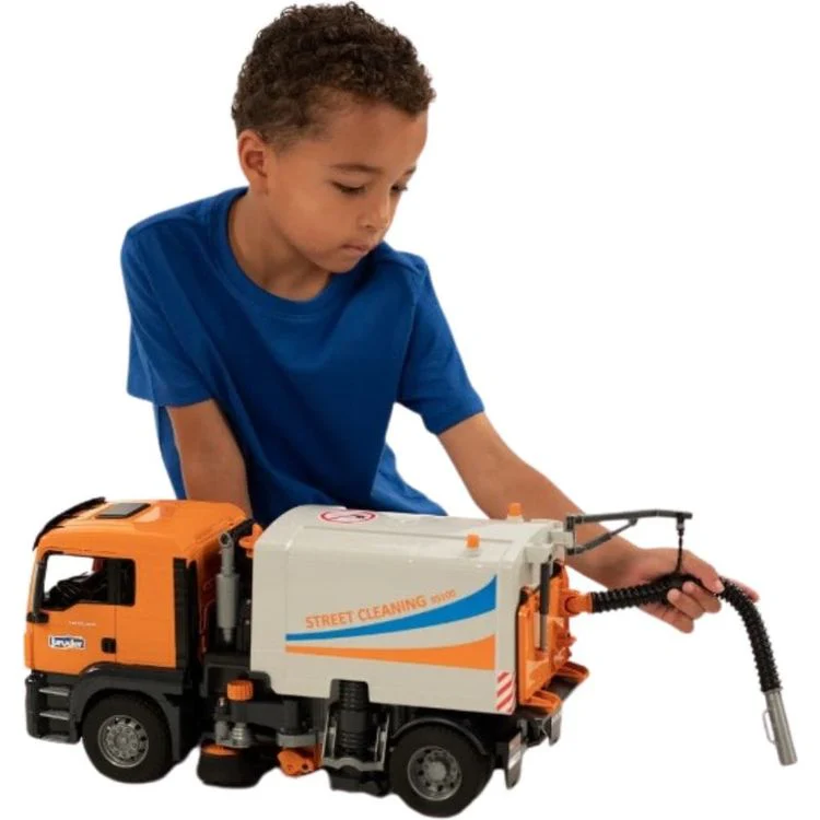MAN TGS Street Sweeper - Image 2