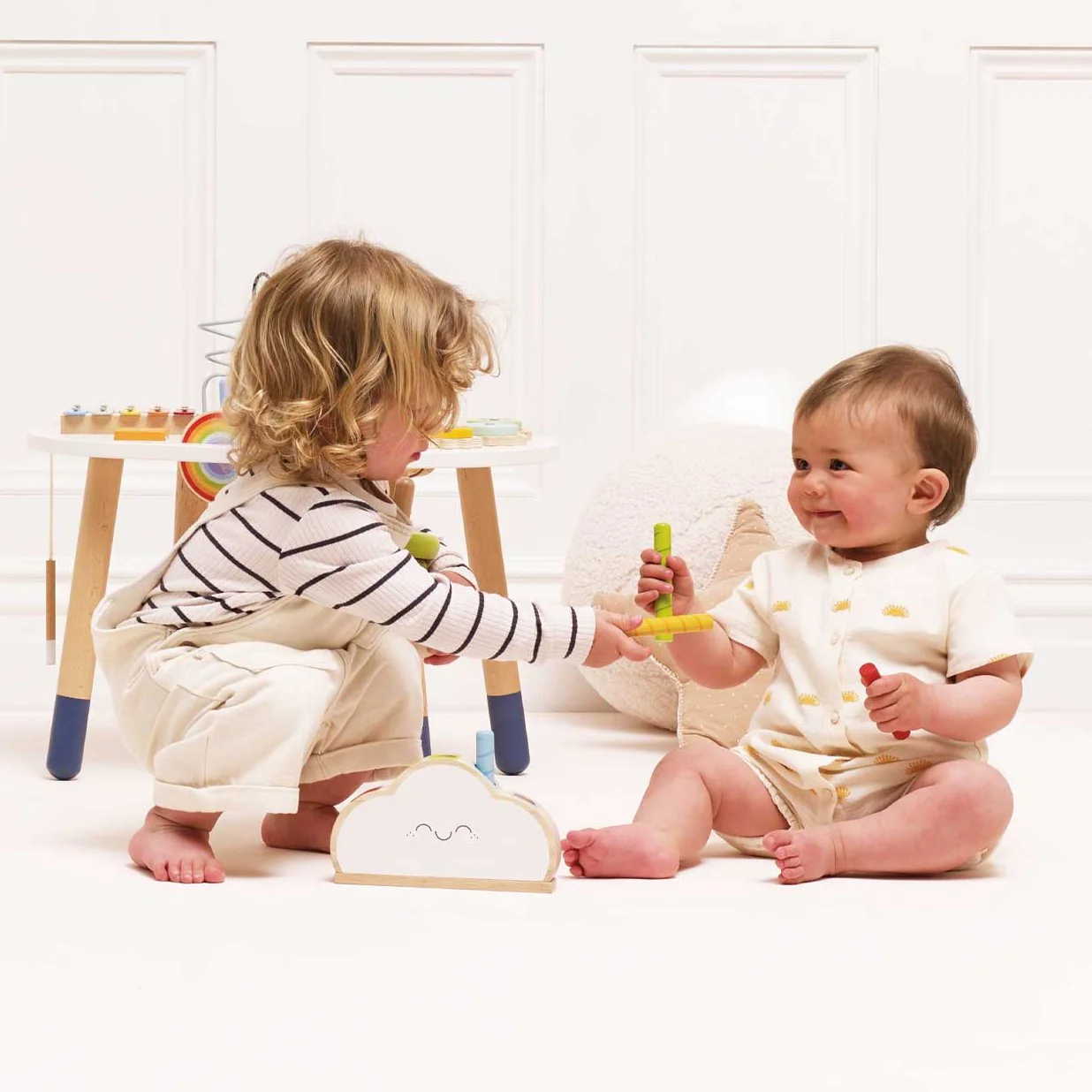 Rainbow Cloud Pop-up Toy - Image 2