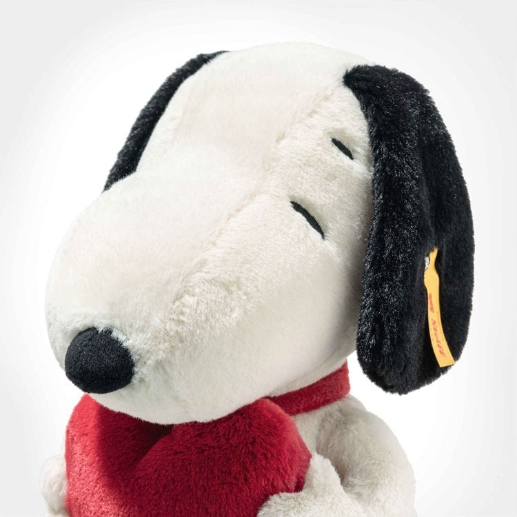 Snoopy Love with Red Heart - Image 2